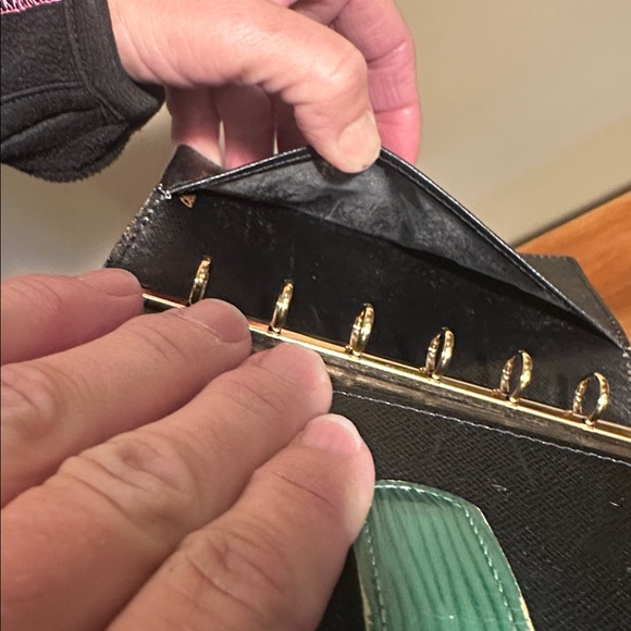 Louis Vuitton Epi Agenda PM Day-planner Cover. - Picture 10 of 14